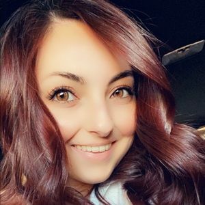 Meet your Posher, Mckenna